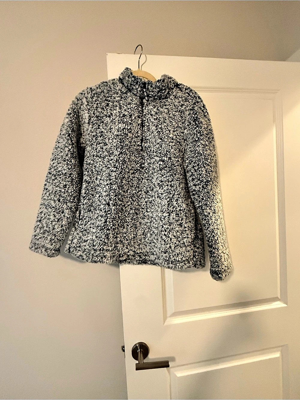 Time and Tru Fleece Teddy Jacket in Gray & White Size Medium
